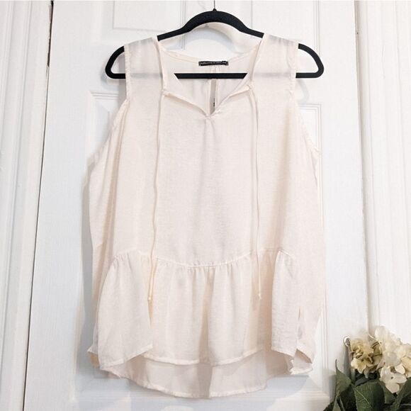 Harlowe and Graham Cream Cold Shoulder Blouse White Sheer Top NWT - Picture 1 of 7